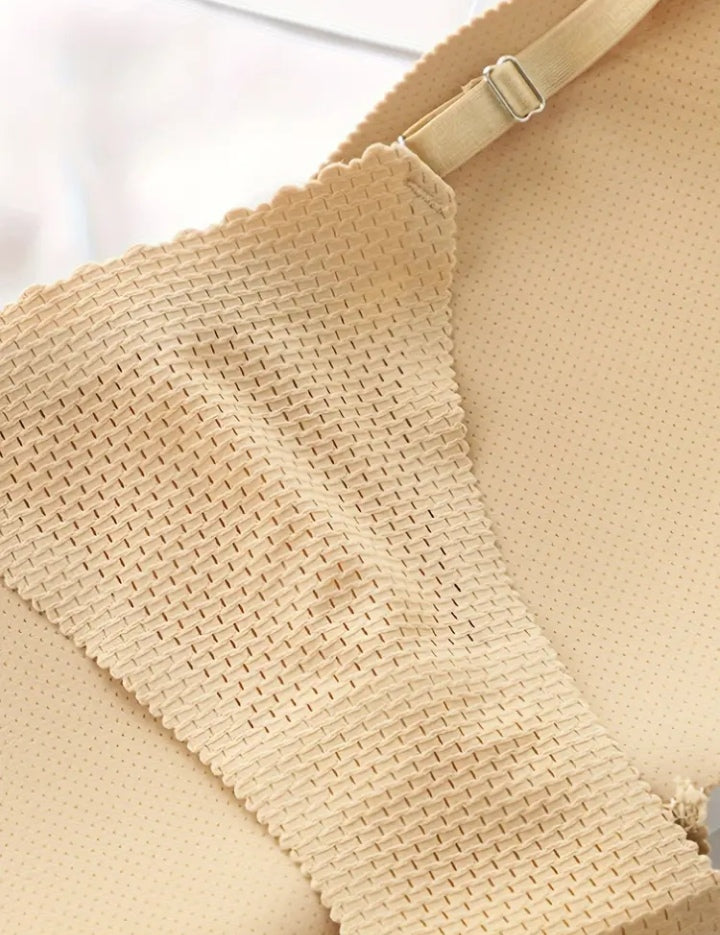 Seamless triangle butt lifting pad